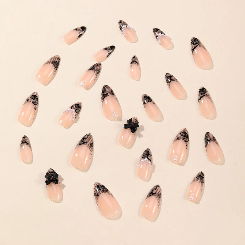 Elegantes Spitzen-Design Nail Art Karnz