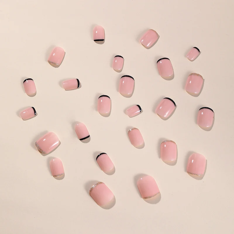 Elegante Gel-Nagelkunstverlängerungen Karnz