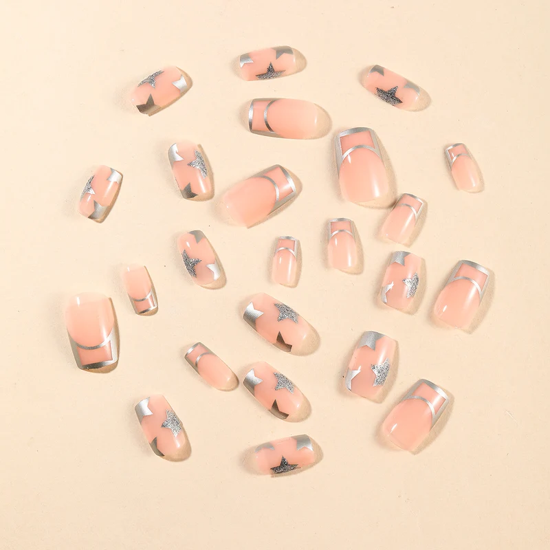 Elegante französische Spitzen-Nagelkunst Karnz