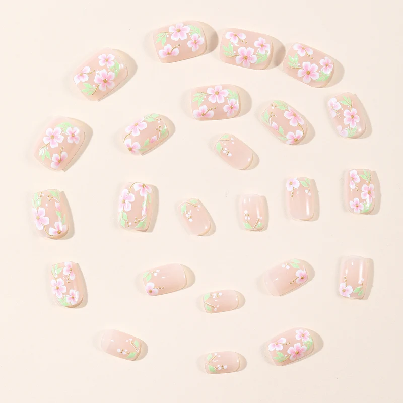 Elegant Floral Handgemalte Nagelkunst Karnz