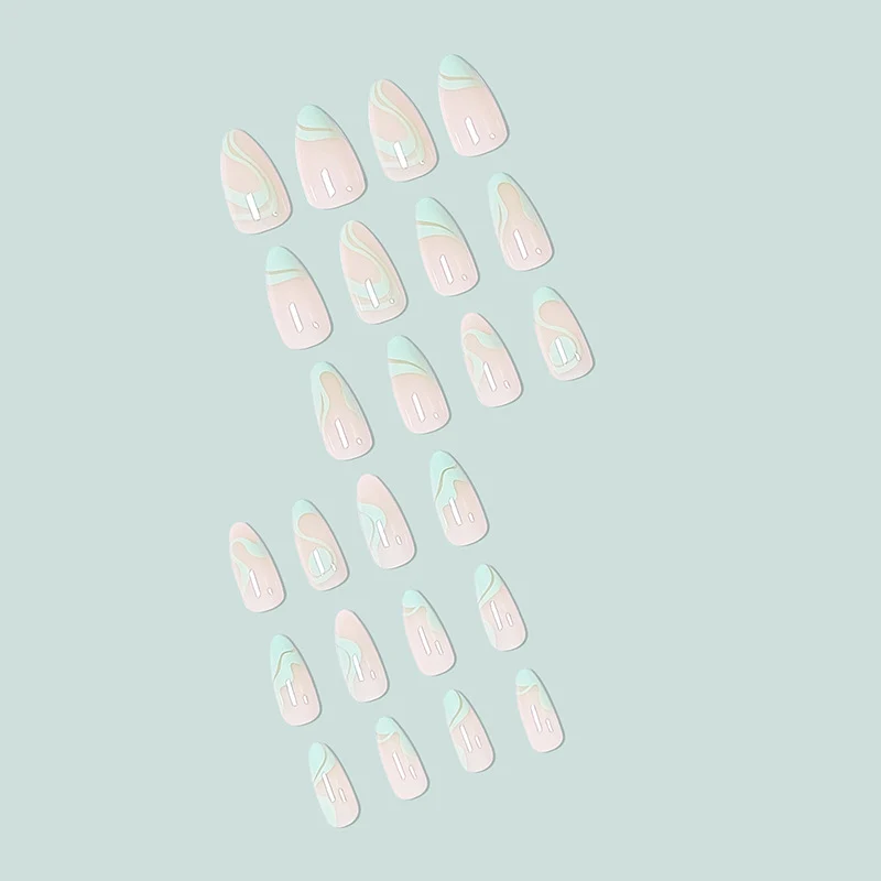 Kunstvolle Nageldesign mit geschwungenen Linien Karnz