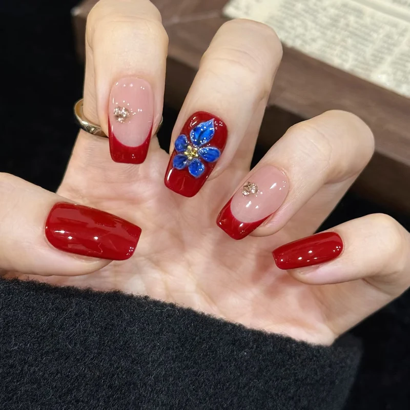 Elegante Floral Akzent Gel Nagel Kunst Erweiterungen Karnz