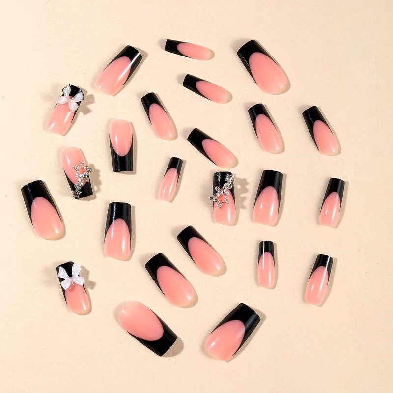Elegante dekorative Stiletto-Nagelkunstverlängerungen Karnz