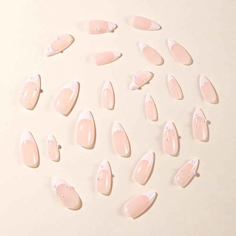 Elegante 3D Perle Akzent Stiletto Nagelkunst Erweiterungen Karnz