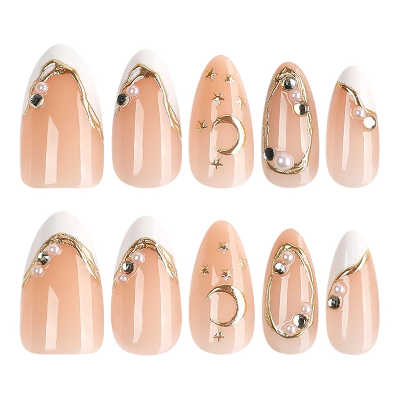 Elegante Nagelkunst mit Glitzer- und Mondmotiven Karnz