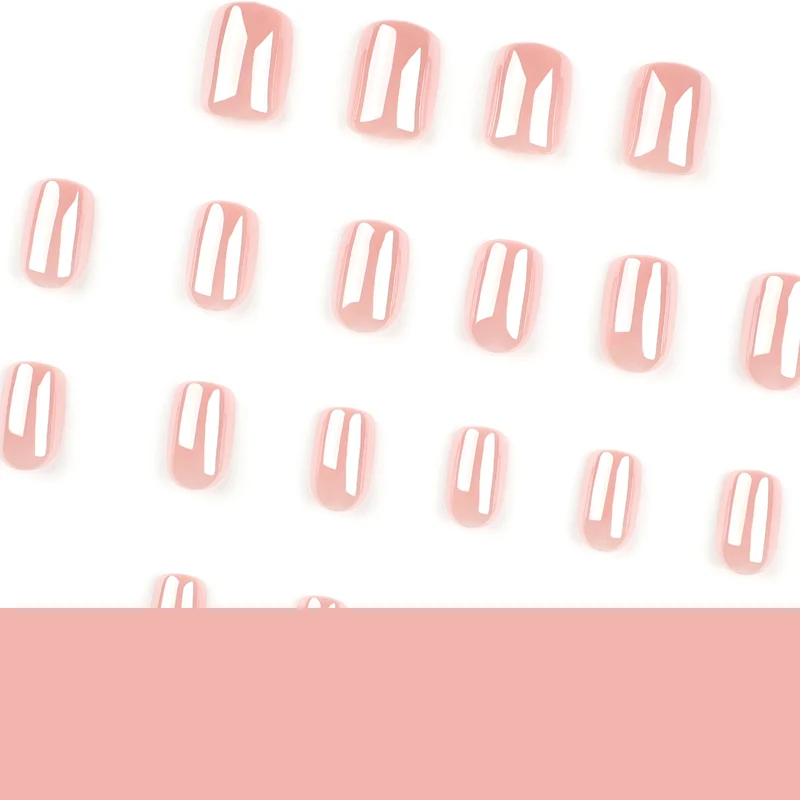 Elegante Nagelkunst im Rosé Metallic-Look Karnz