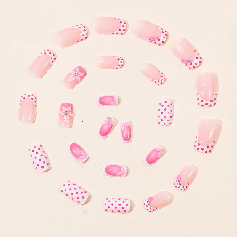 Dekorative Florale Nagelkunst Karnz