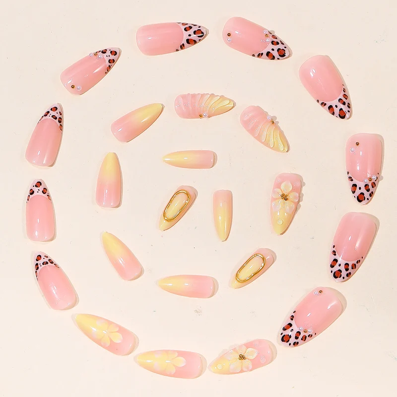 Dekorative 3D Blumen Nagelkunst Extensions Karnz