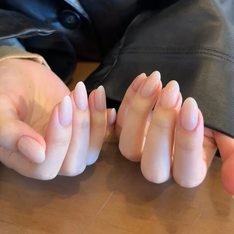 Kreatives Künstlerisches Press-On Nageldesign Karnz