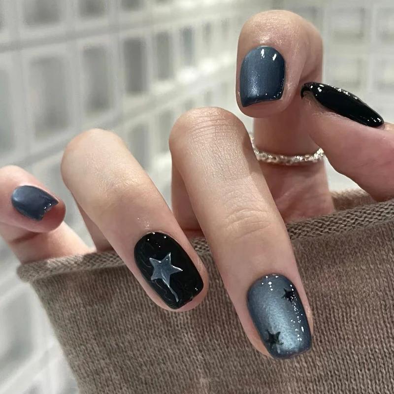 Künstlerische Druck-Nägel mit glitzerndem Sternmotiv Karnz