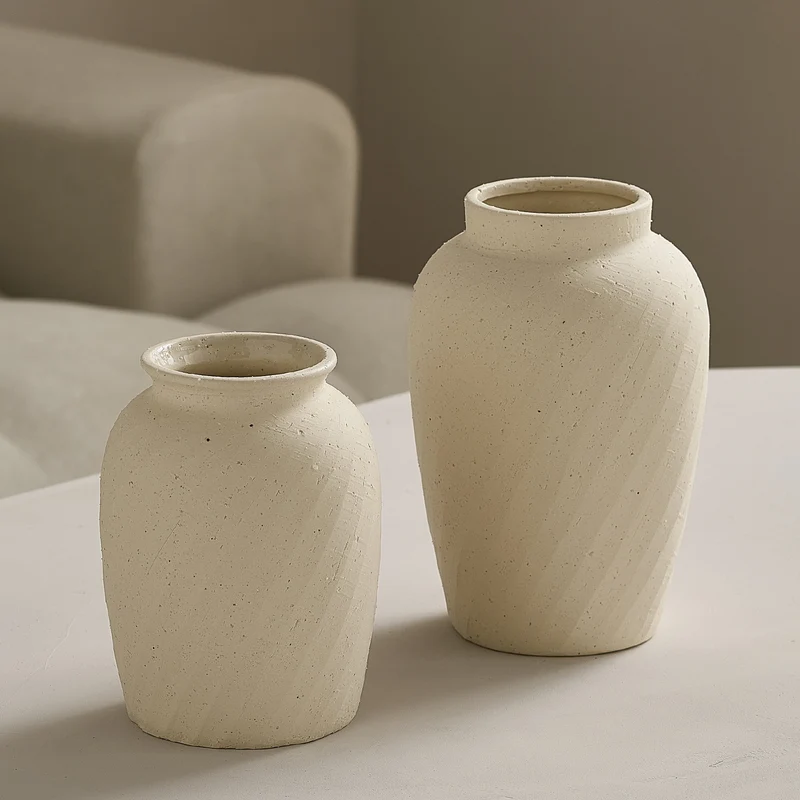 Elegante und moderne Keramikvase Karnz