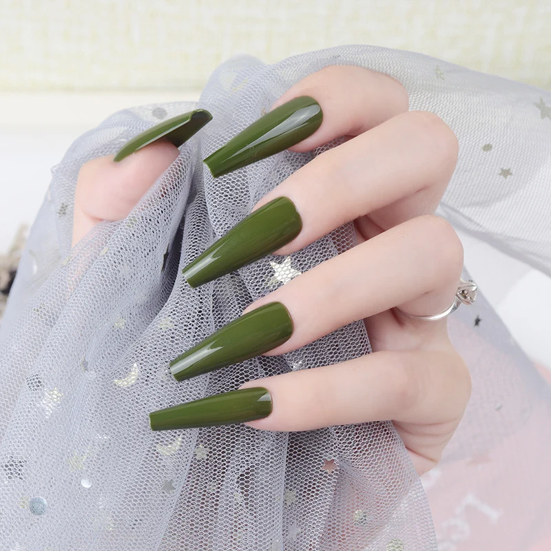 Vibrante Stiletto Press-On Nägel Karnz