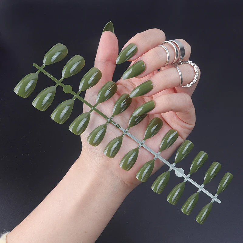 Stiletto Press-On Nägel mit glänzendem Finish Karnz
