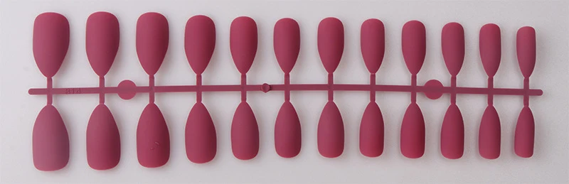 Stiletto Press-On Nail Set Karnz