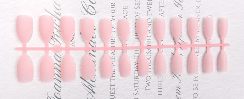Stiletto Press-On Nail Set Karnz
