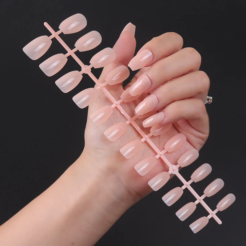 Premium langanhaltende Press-On Nagelspitzen Karnz