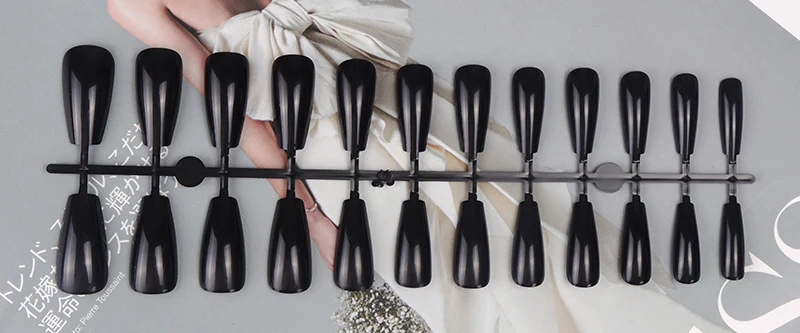 Natural Shape Press-On Nail Set Karnz