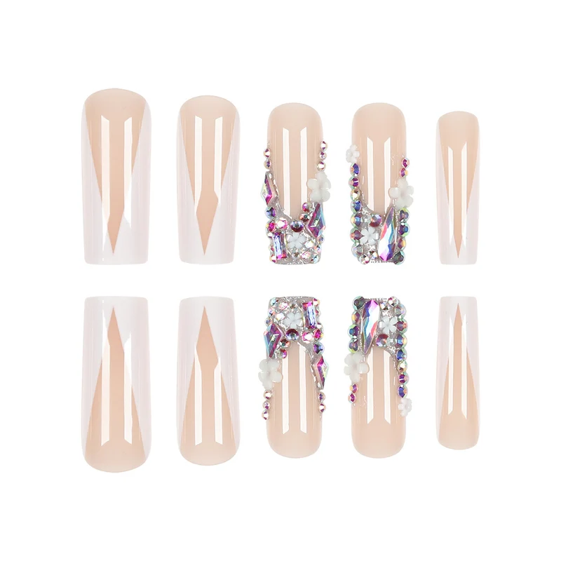 Luxus Stiletto Press-On Nägel mit floralen Verzierungen Karnz