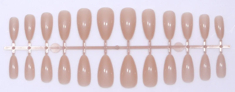 Glänzende Press-On Nägel Karnz