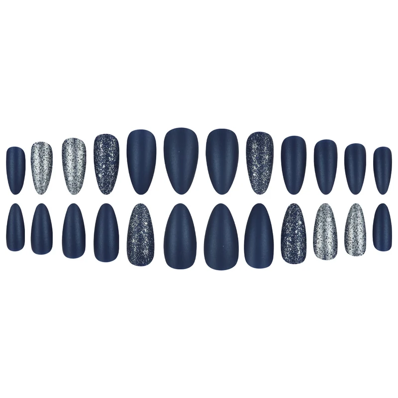 Glitzernde Stiletto Press-On Nagelset Karnz