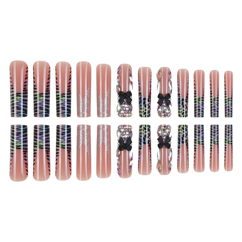 Glamouröse Stiletto Press-On-Nagelverlängerungen Karnz