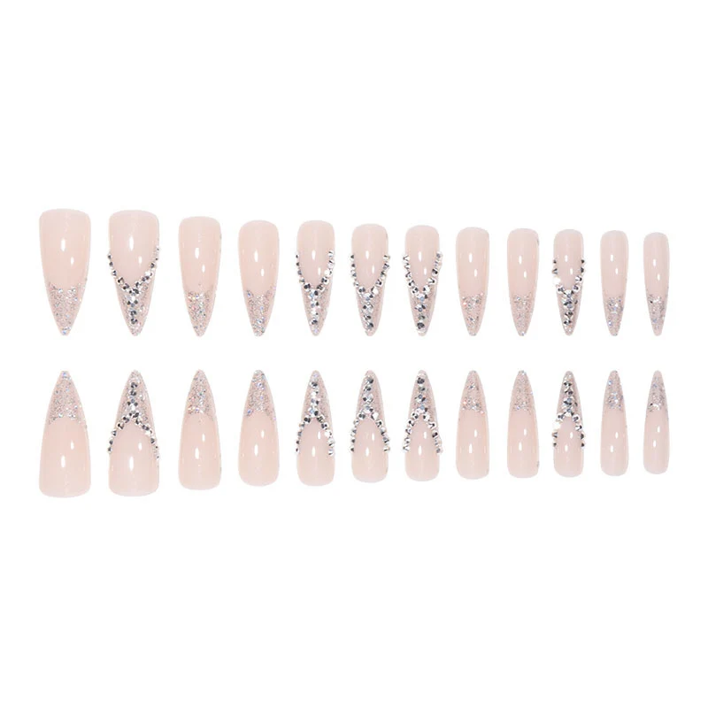 Glamouröse Stiletto-Nagelkunst-Erweiterungen Karnz