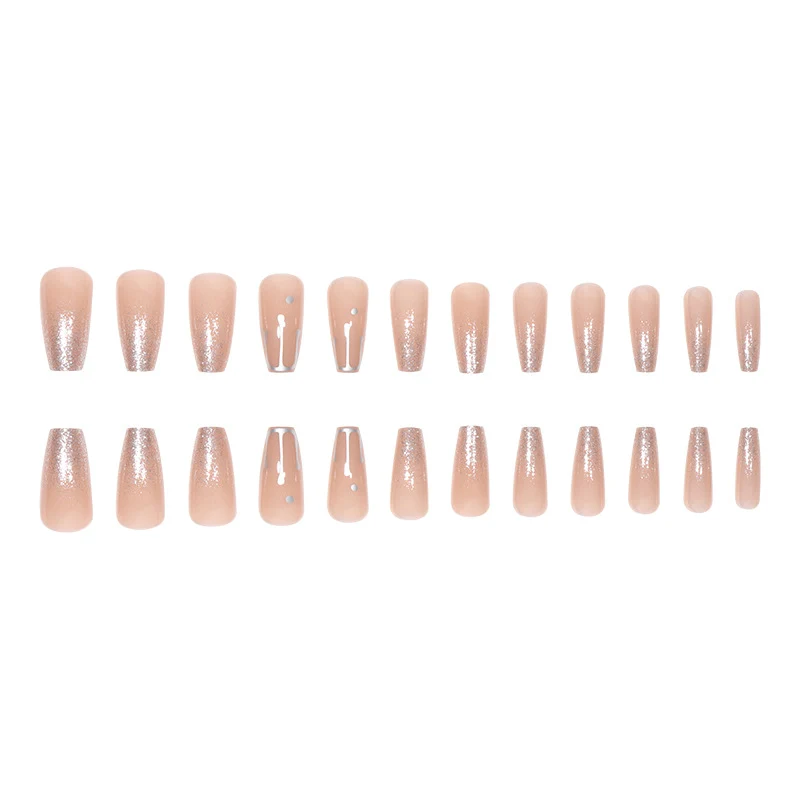 Glamouröse Glitzer-Gradient-Stilettnägel Karnz