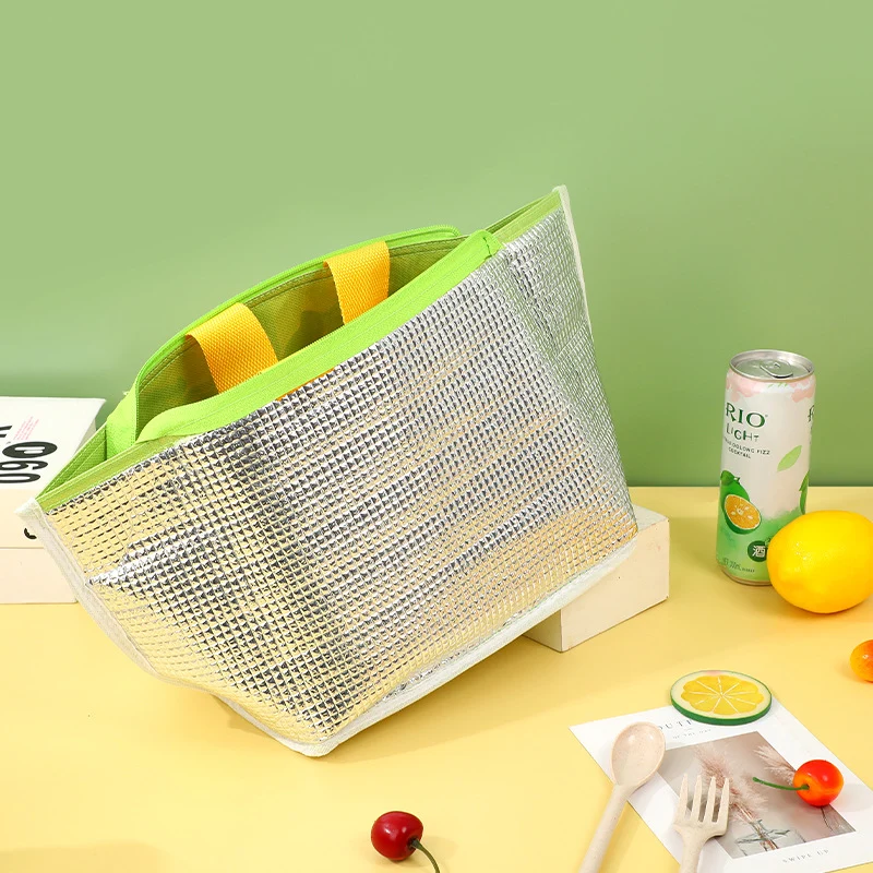 Isolierte Lunch-Tasche