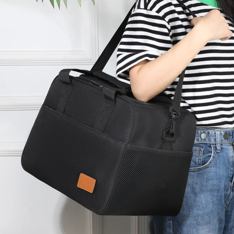 Isolierte Lunch-Tasche