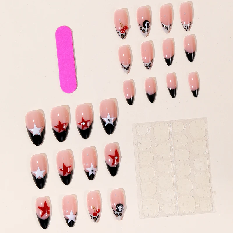 Kreatives Nagelkunst Design Karnz