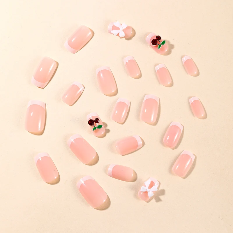 Kreative Französische Spitzen-Nagelkunst Karnz