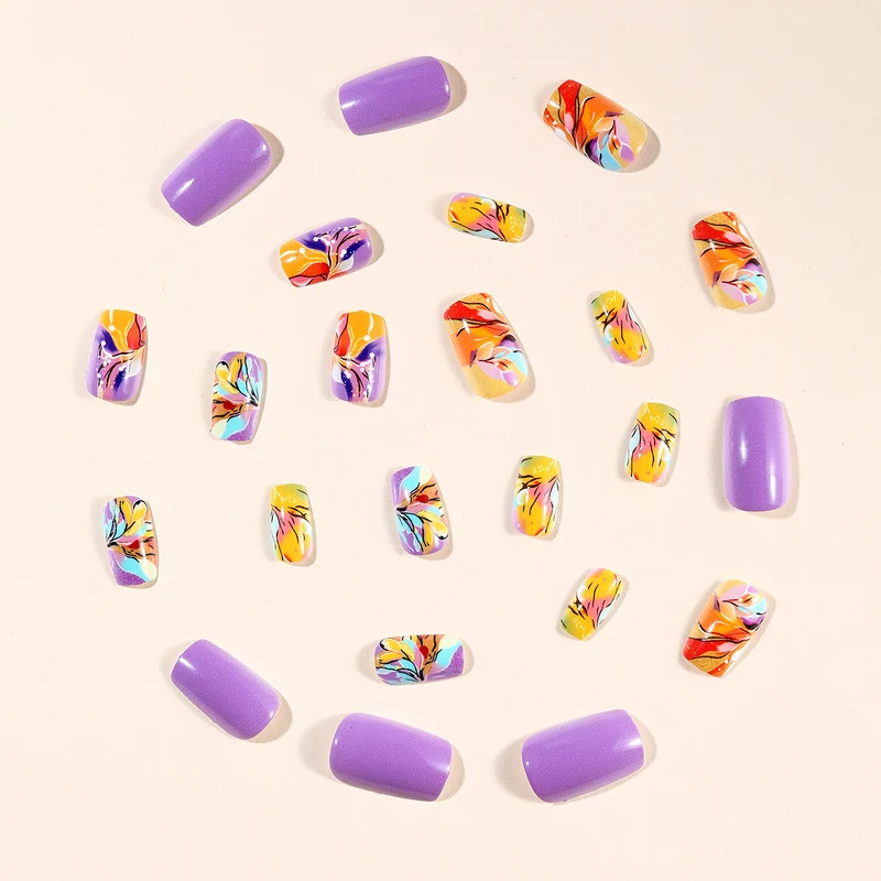 Künstlerische Florale Gel-Nagelkunstverlängerungen Karnz