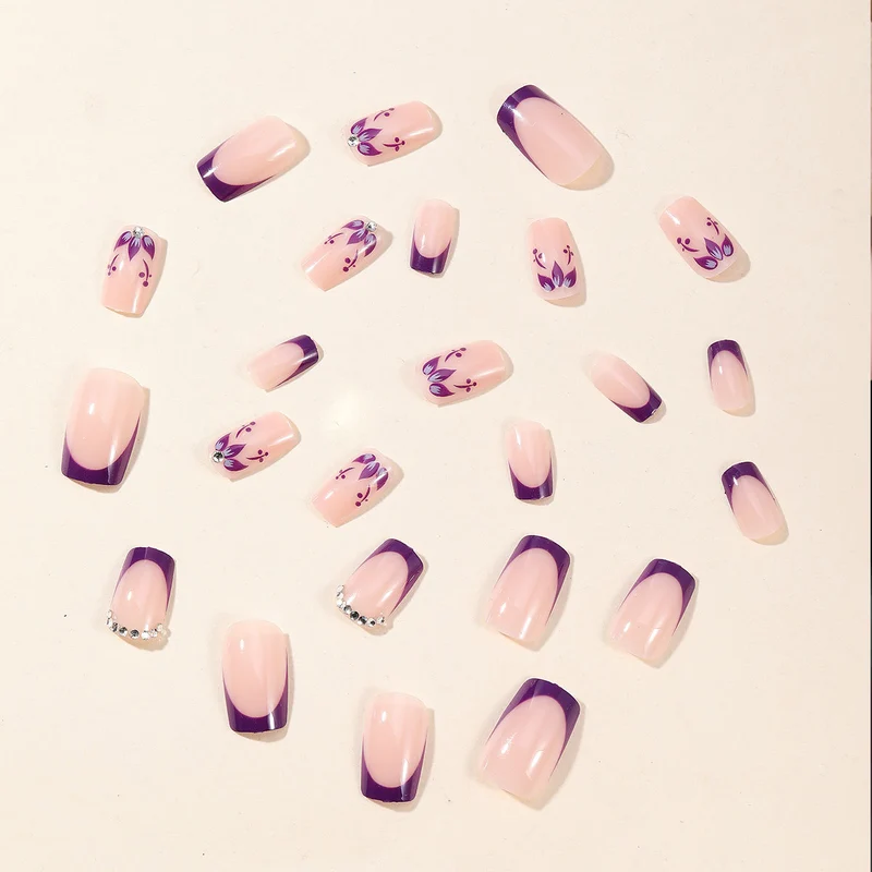 Künstlerische florale Acryl-Nagelerweiterungen Karnz
