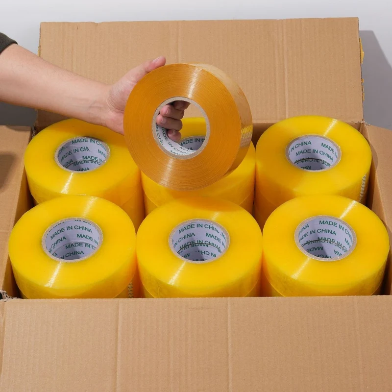 Transparentes Klebeband zum Verpacken