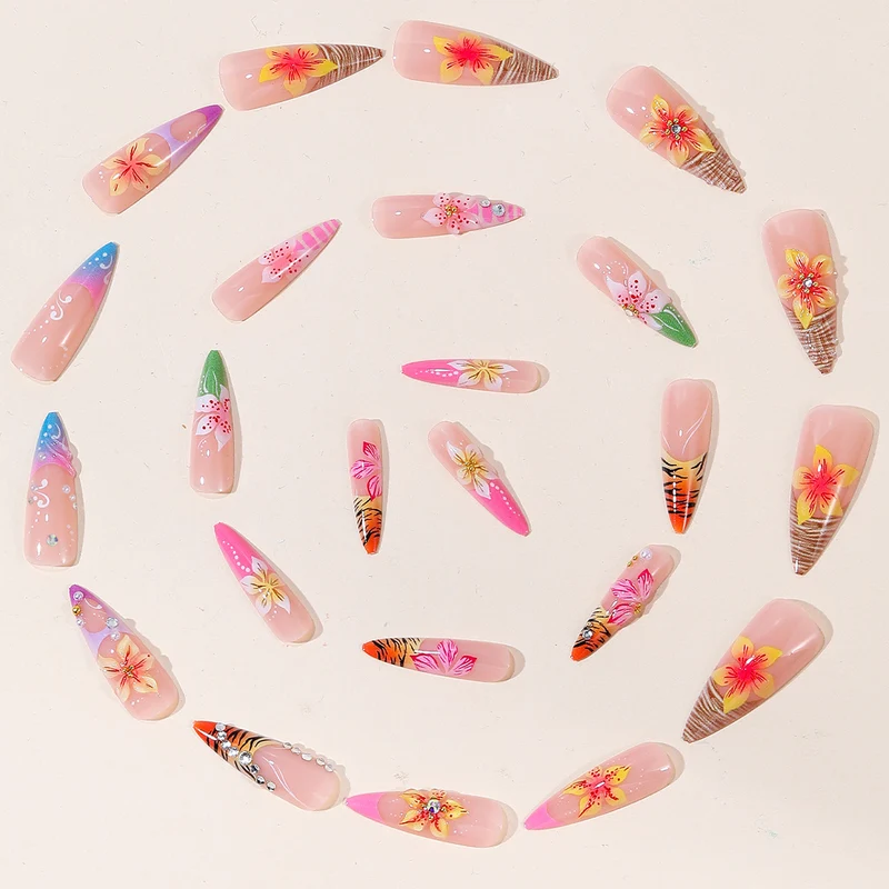 3D Floral Akzent Nagelkunst Extensions Karnz