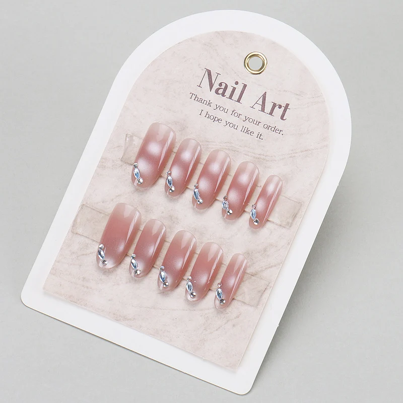 Glamorous Rhinestone Accent Press-On Nagelspitzen Karnz