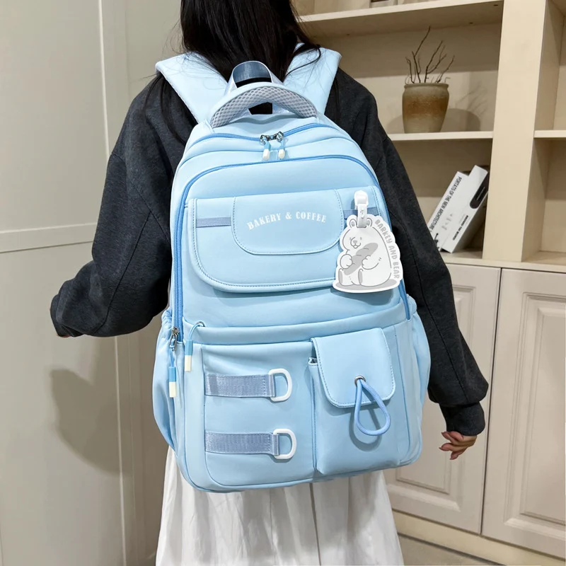 Stylischer Mehrfach-Taschen-Rucksack Karnz