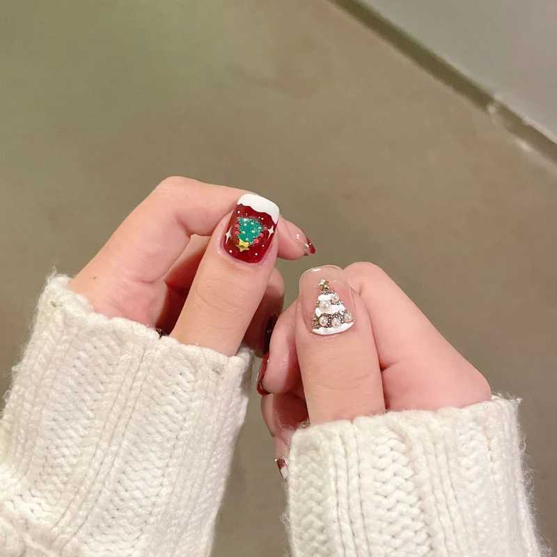 Festliche Nageldesigns Karnz