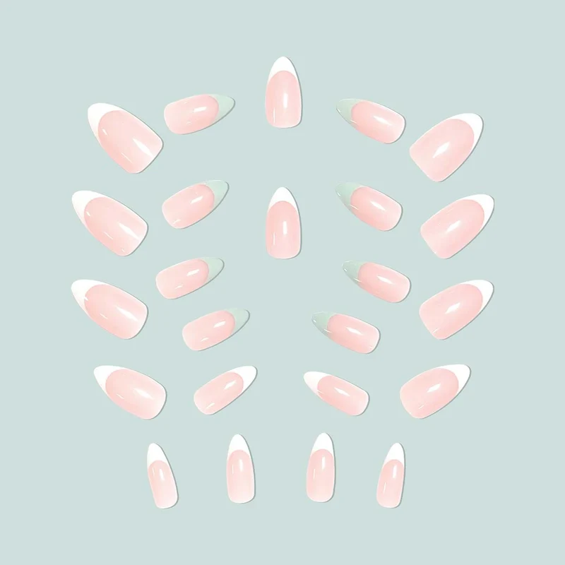 Elegantes und modernes Nageldesign Karnz