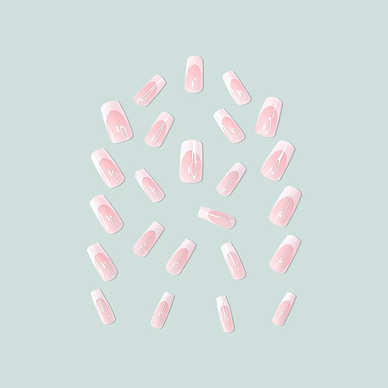 Elegante und kreative Nagelverlängerungen Karnz