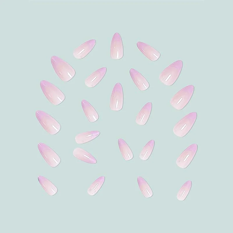 Elegante Stiletto-Kunstnägel mit Ombre-Effekt Karnz
