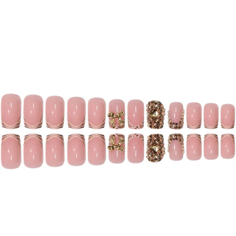 Luxuriöse 3D-Juwelenverzierte Nagelverlängerungen Karnz