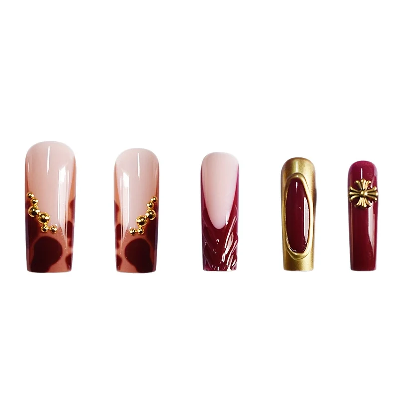Glamouröse Acryl-Nagelkunst Karnz