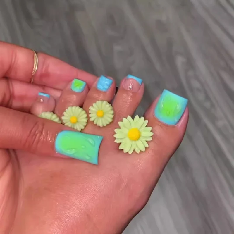 Elegante Press-On Nail Enhancements Karnz