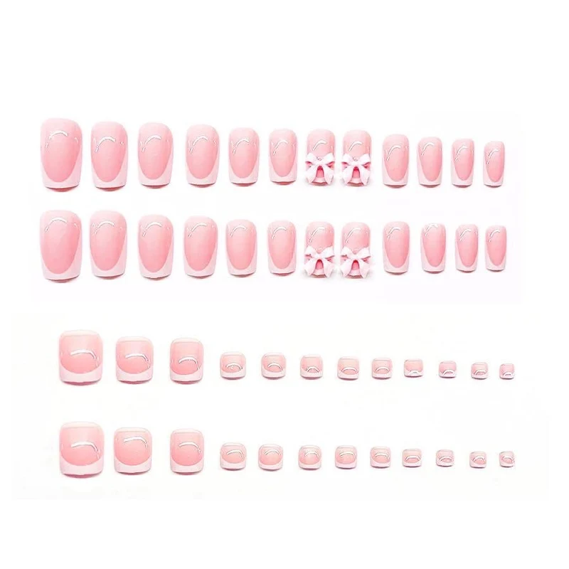 Elegantes French Tip Nagelkunst Set Karnz