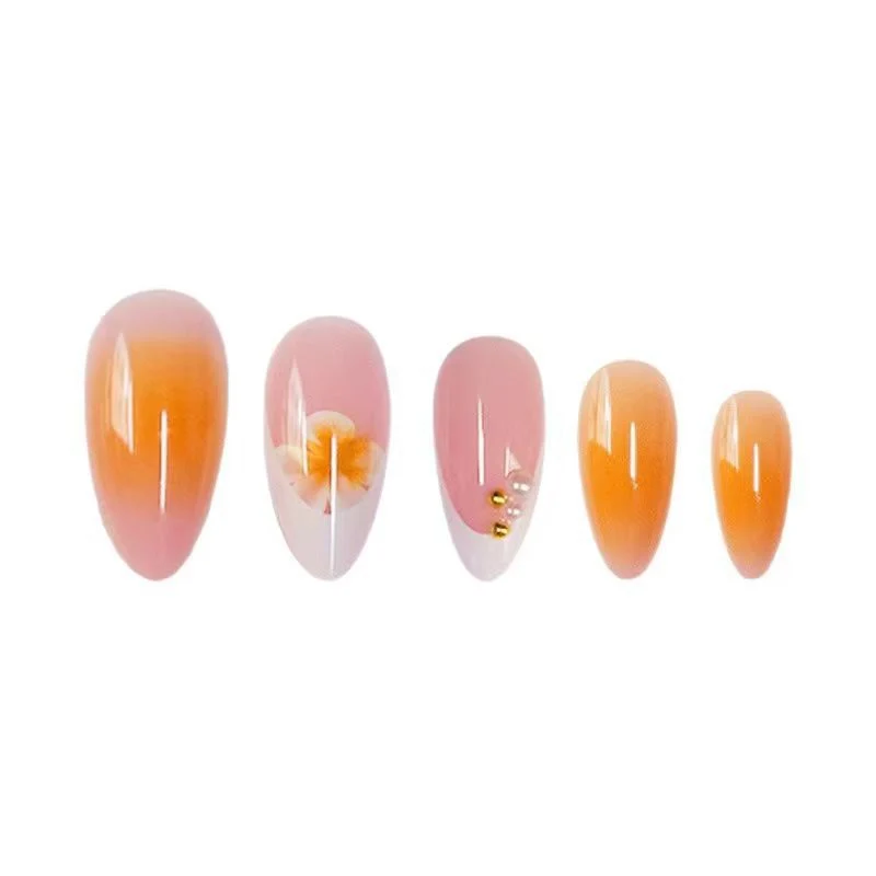 Elegante Blumen Skulpturen Nagelverbesserungen Karnz