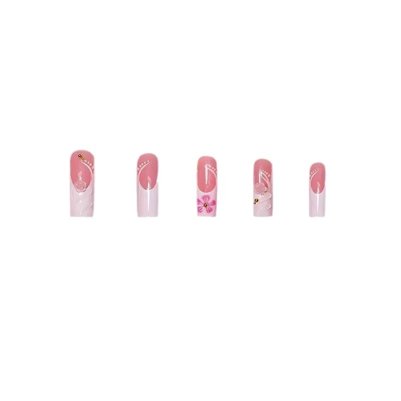 Elegante Blumen Acryl-Nagelkunst Karnz