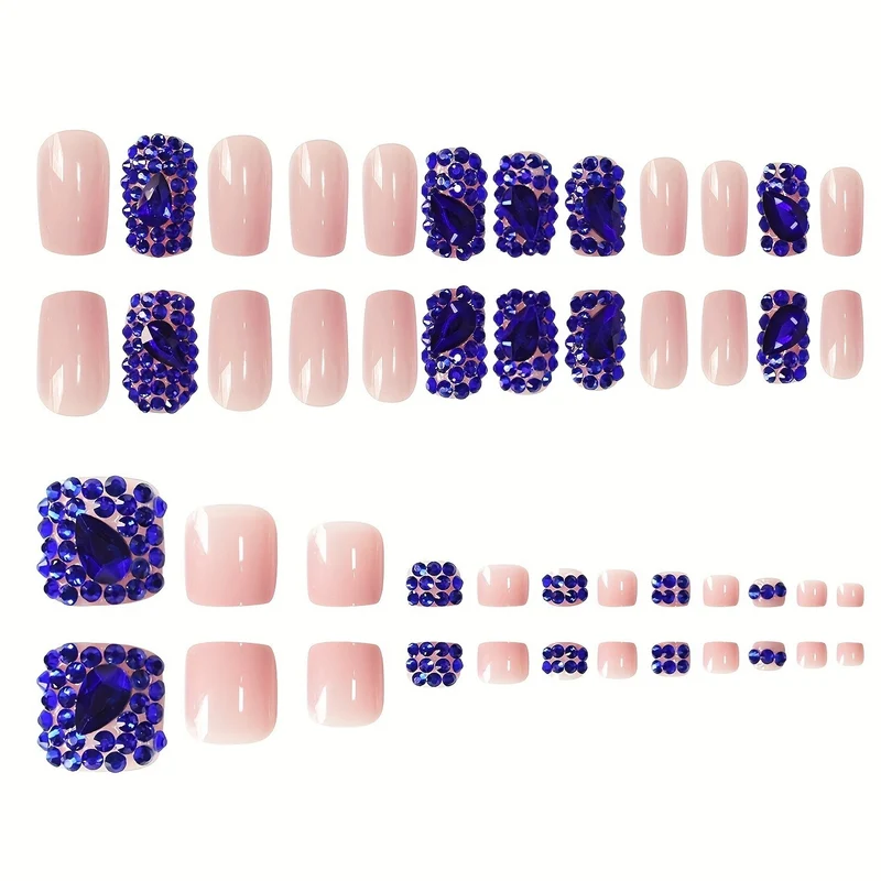 Dekoratives, mit Kristallen verziertes Nail Art Set Karnz