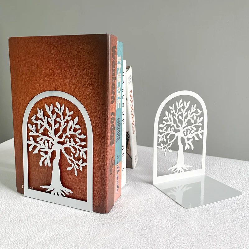 Dekorative Baumdesign Buchstützen