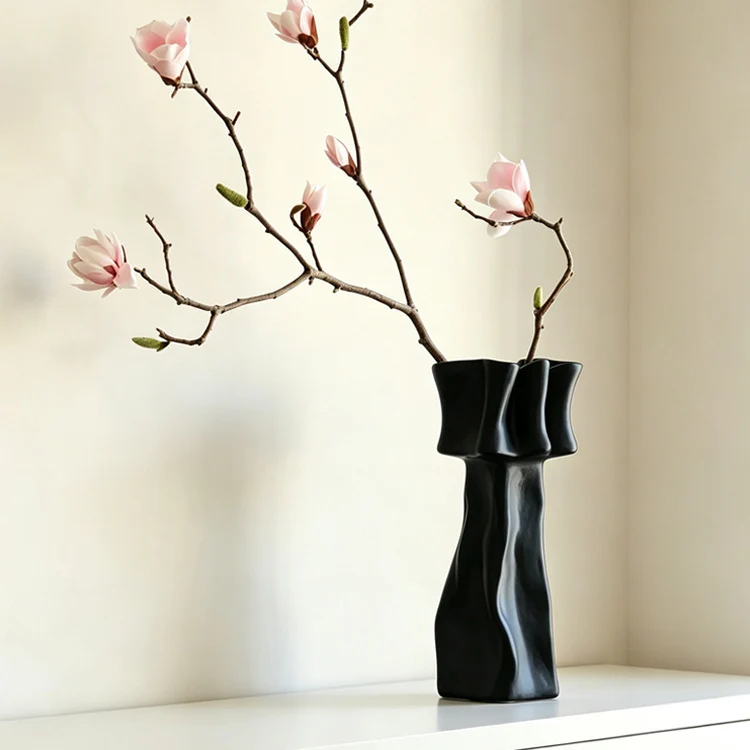 Abstrakte skulpturale dekorative Vase